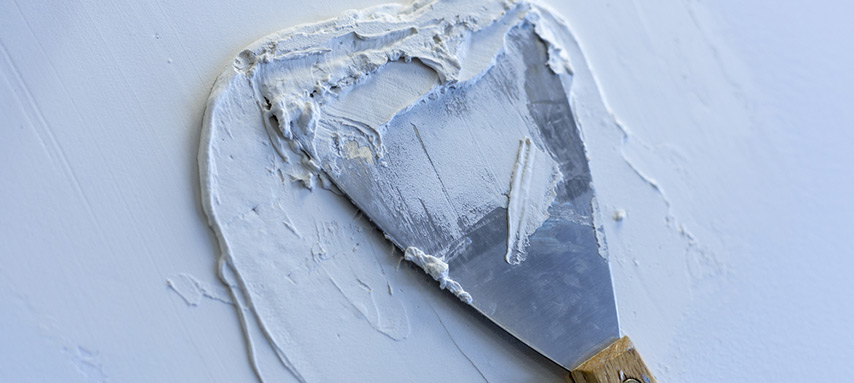Drywall Cracks That Keep Coming Back – How to Permanently Fix
