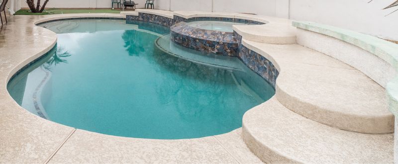 How To Choose the Right Pool Deck Repair Service